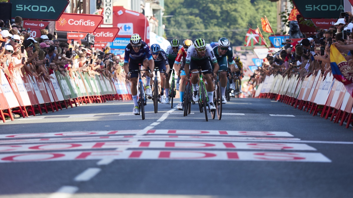 Llegada al sprint en La Vuelta a España 2023