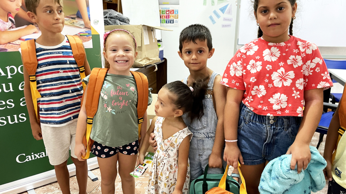 La Fundación ”la Caixa” acompaña a más de 30.000 niños y niñas en la vuelta al cole, a través de su programa CaixaProinfancia