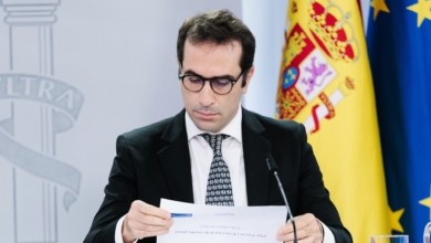 El Gobierno rebaja a la mitad el cálculo de los empresarios y dice que el apagón costará 800 millones como "máximo"