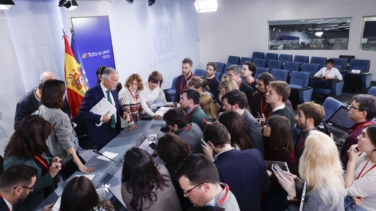 El Gobierno se prepara para la batalla legal por el reparto de menores y advierte al PP: "Es una ley y se tiene que cumplir"