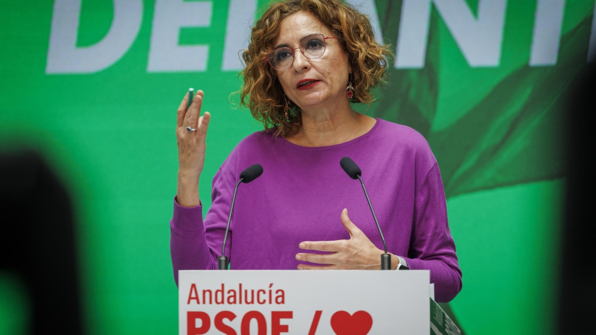 La vicepresidenta primera del Gobierno, María Jesús Montero. EFE/ Julio Muñoz