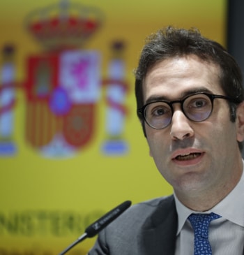Cuerpo eleva la opa del BBVA al Consejo de Ministros y el [...]