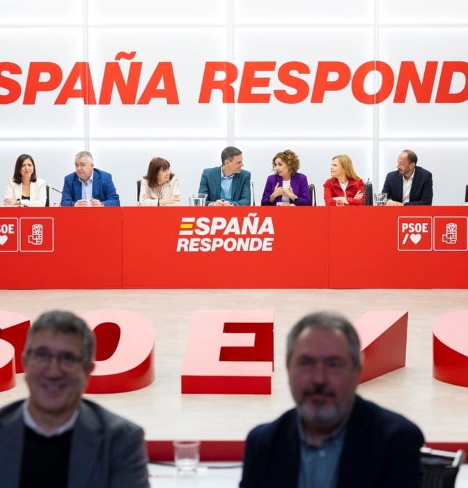 Ferraz y la Moncloa confían en que los wasaps no sean un aviso de Ábalos a Sánchez