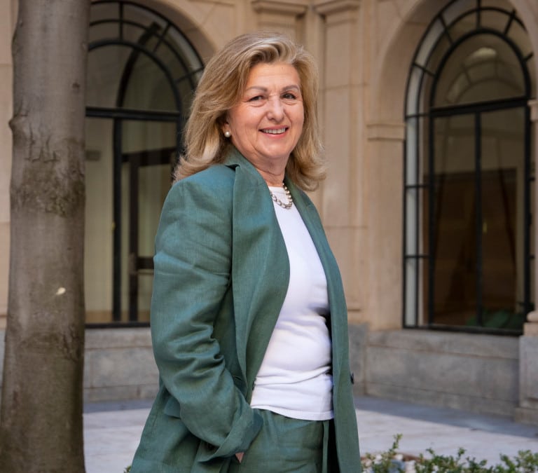 Coral Barbas: "La universidad debe enseñar y preparar para el mercado laboral, pero también generar conocimiento"