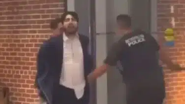 De Chicago y sin antecedentes: quién es el detenido por los asesinatos de Washington que gritó "Palestina libre"