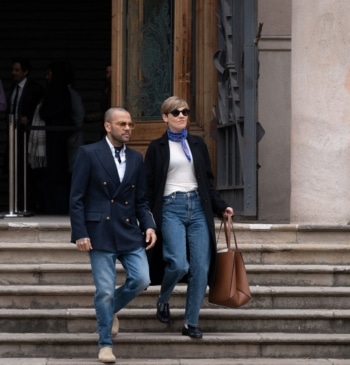 El exfutbolista Dani Alves y su abogada, Inés Guardiola, en una fotografía de archivo