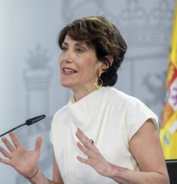 La ministra de Inclusión, Seguridad Social y Migraciones, Elma Saiz, a 27 de mayo de 2025, en Madrid (España).