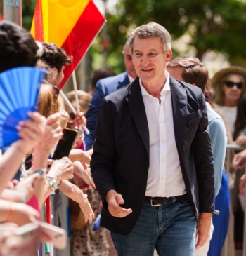 Las encuestas tras el 'caso fontanera' imposibilitan a Sánchez repetir en el [...]
